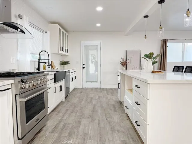 $5,200 | 512 South Barranca Avenue, West Covina, CA 91791