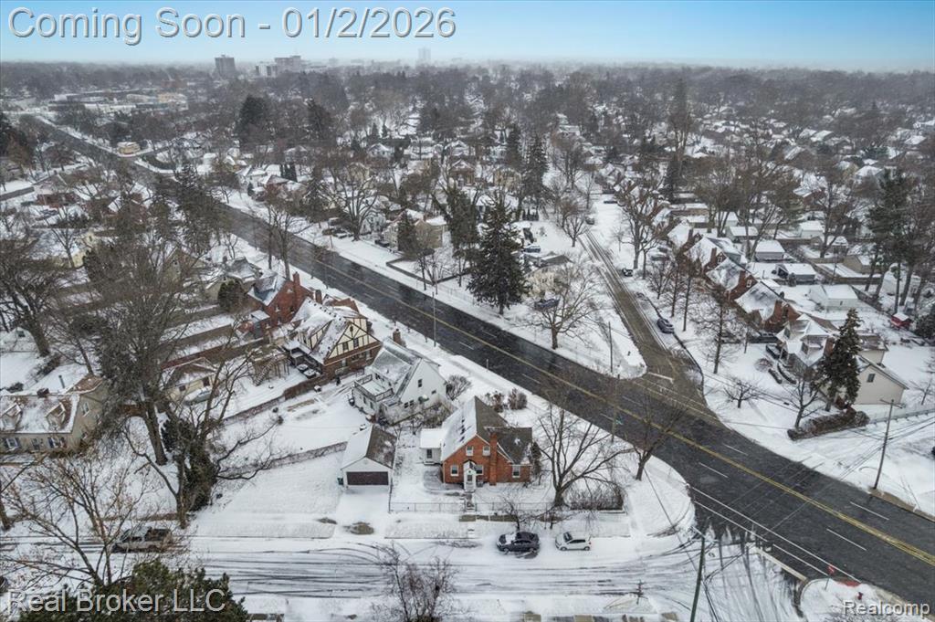 1634 Crooks Road Royal Oak, MI 48067 - Photo 7 of 26