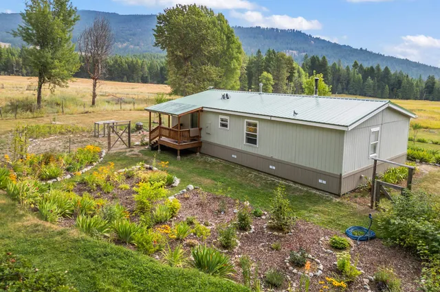 $325,000 | 2516 Burgess Road, Addy, WA 99101