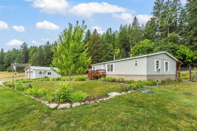 $325,000 | 2516 Burgess Road, Addy, WA 99101