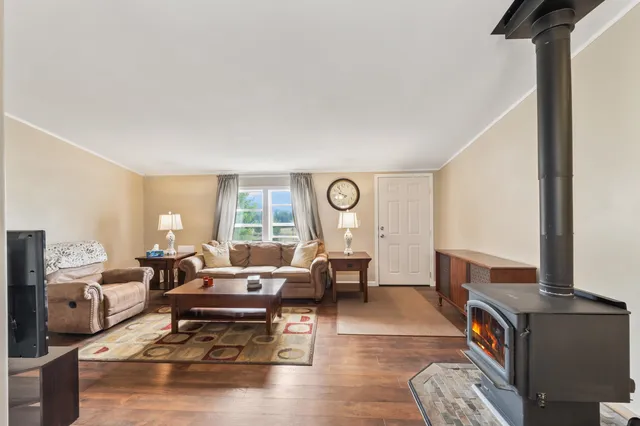 $325,000 | 2516 Burgess Road, Addy, WA 99101