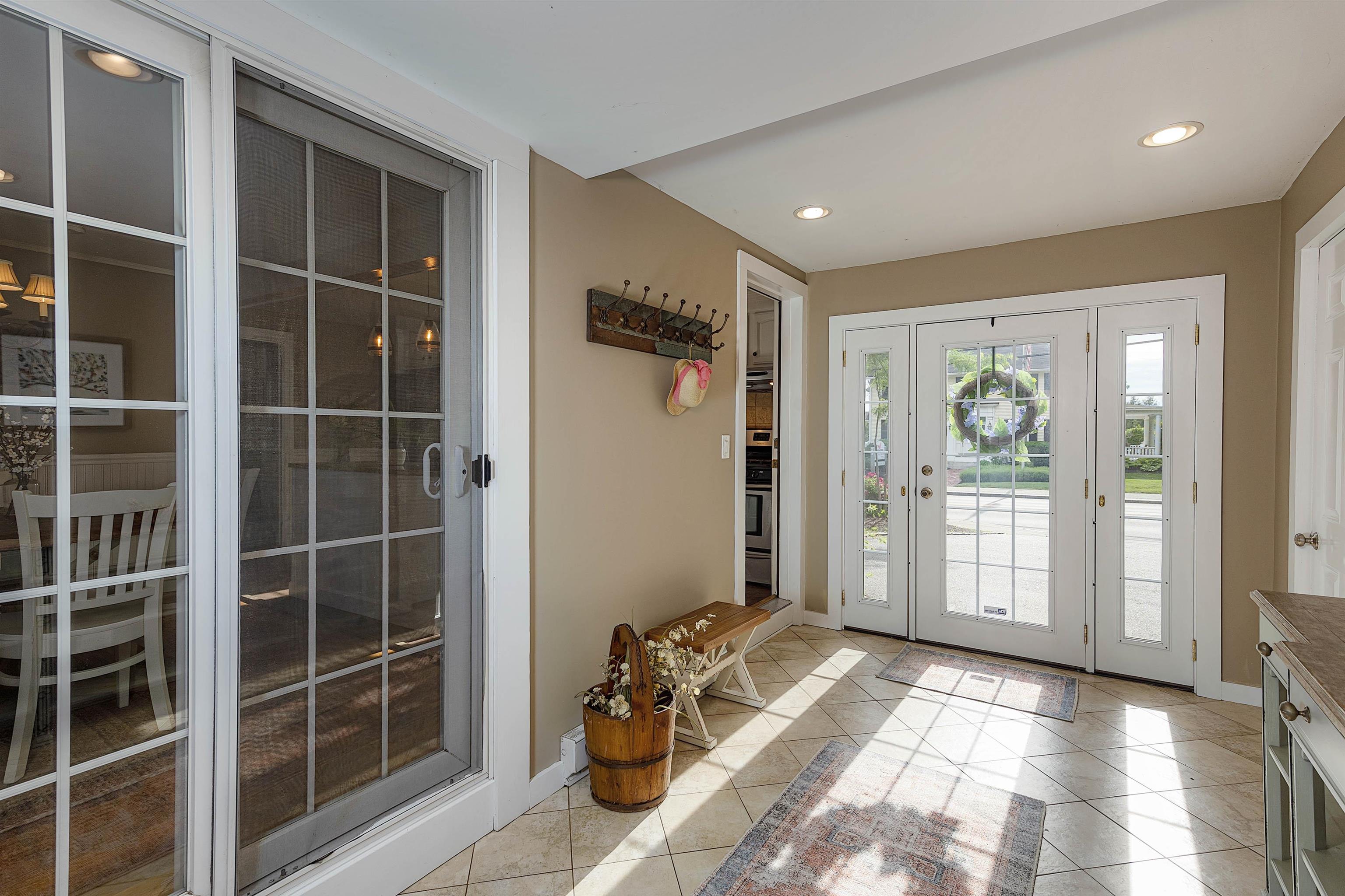 225 River Road Manchester, NH 03104 - Photo 6 of 24 Gallery Image 6