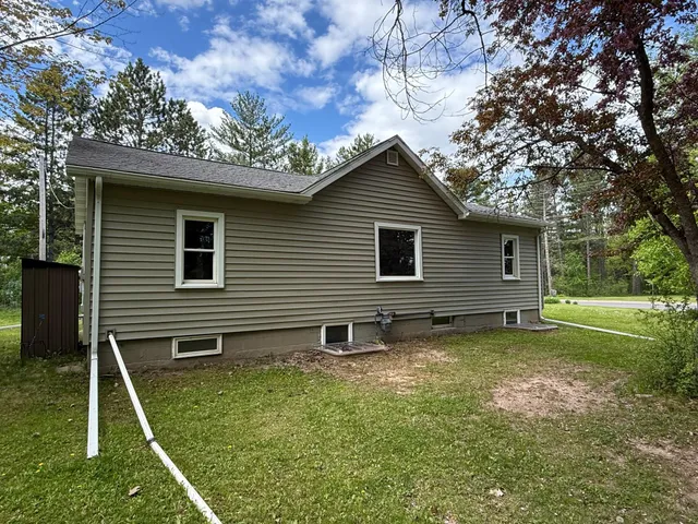 $275,000 | 11966 Lindquist Road, Hibbing, MN 55746