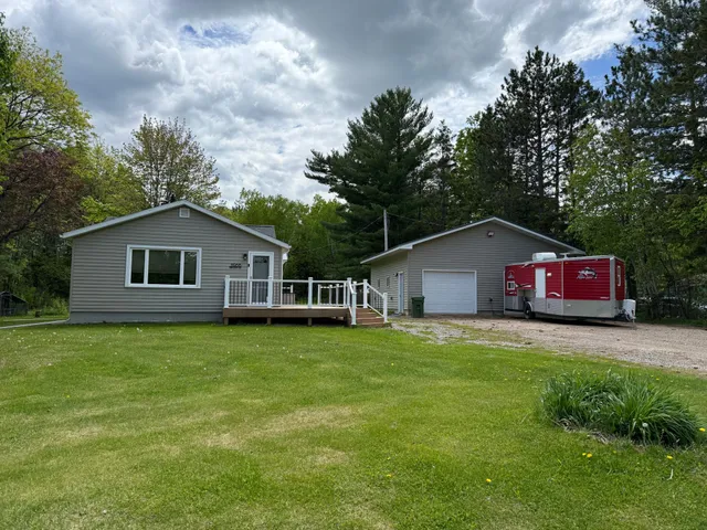 $275,000 | 11966 Lindquist Road, Hibbing, MN 55746