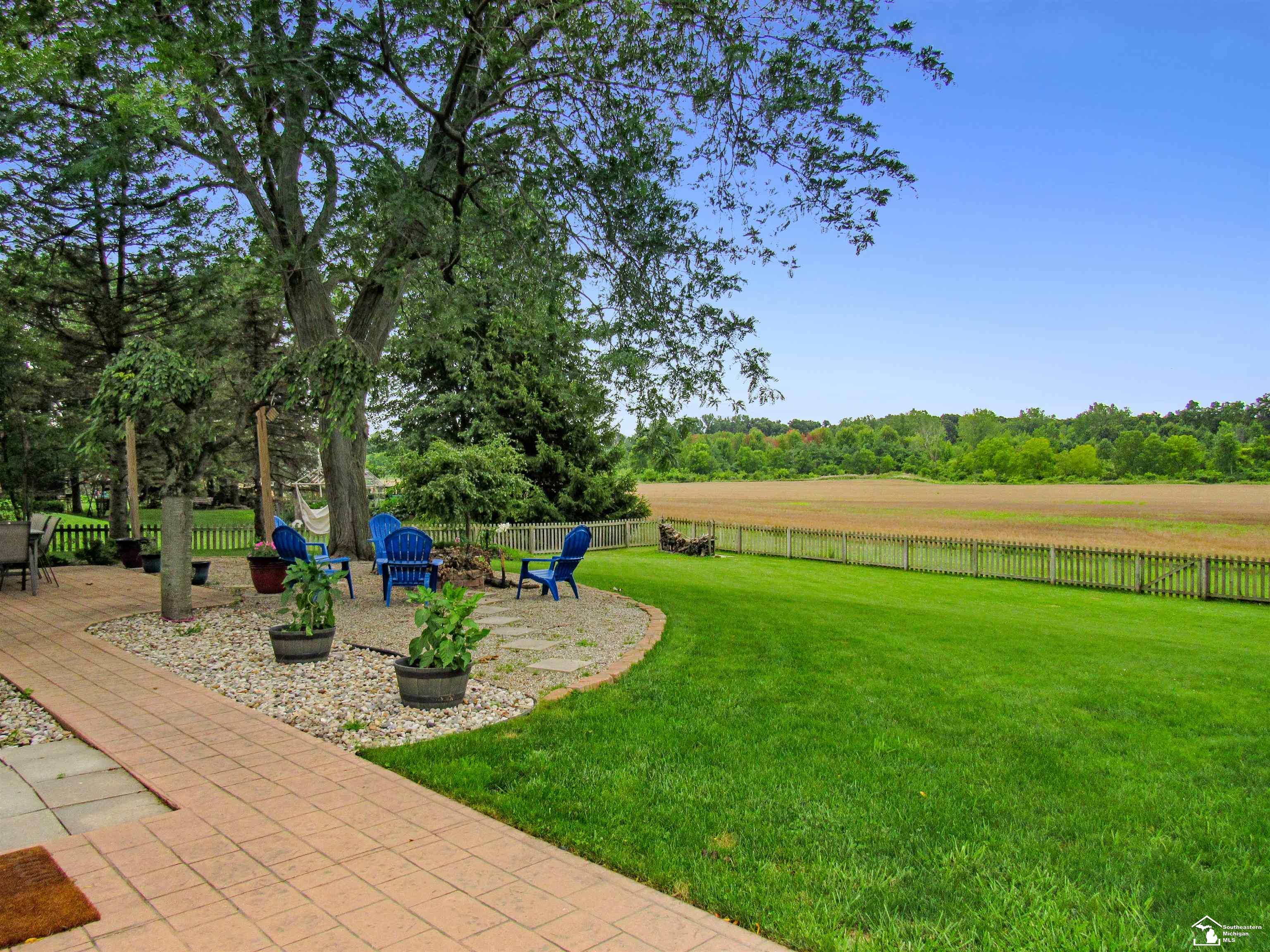 732 East Hurd Road Monroe, MI 48162 - Photo 35 of 40 50118163-34.JPG