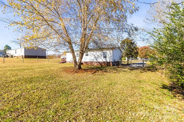 $212,500 | 203 Grassy Meadow Lane, Statesville, NC 28625