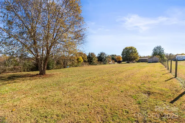 $212,500 | 203 Grassy Meadow Lane, Statesville, NC 28625