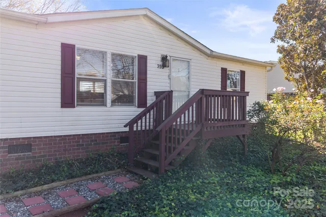 $212,500 | 203 Grassy Meadow Lane, Statesville, NC 28625