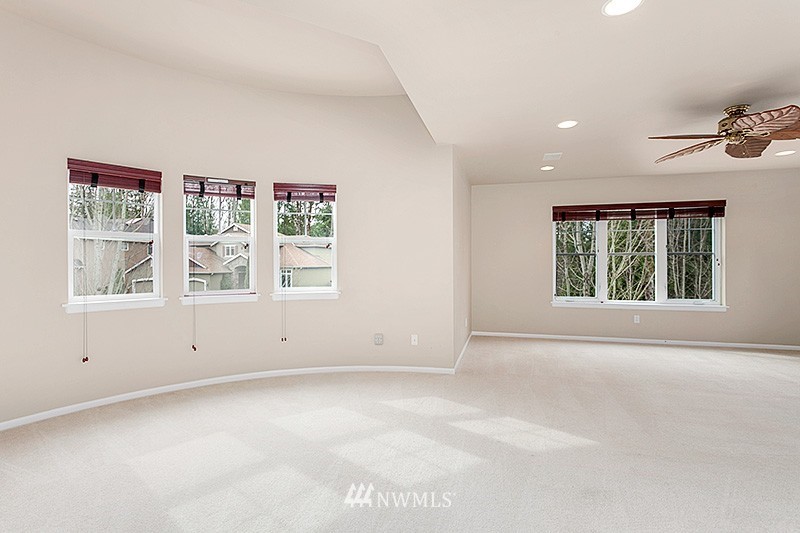 16560 Southeast 162nd Street Renton, WA 98058 - Photo 11 of 25 Gallery Image 11