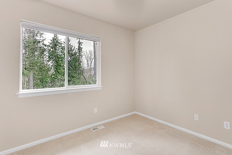 16560 Southeast 162nd Street Renton, WA 98058 - Photo 15 of 25 Gallery Image 15