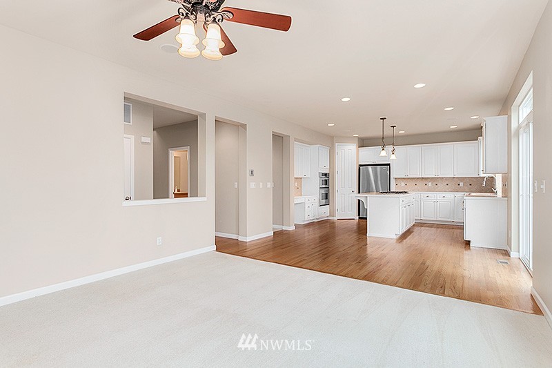 16560 Southeast 162nd Street Renton, WA 98058 - Photo 7 of 25 Gallery Image 7