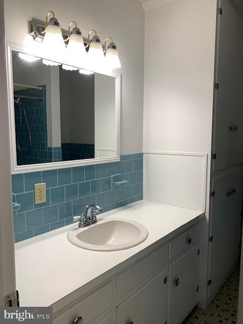 39 Sharp Rock Road Sperryville, VA 22740 - Photo 19 of 21 a bathroom with a sink and a mirror