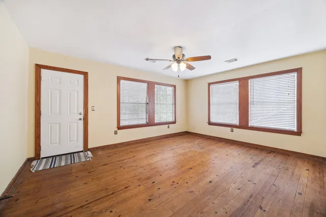 $435,000 | 510 East Main Street, Humble, TX 77338