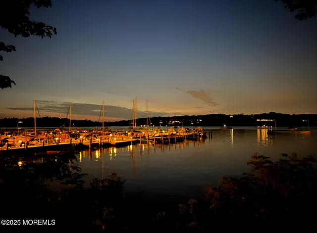 $5,900 | 514 River Road, Fair Haven, NJ 07704