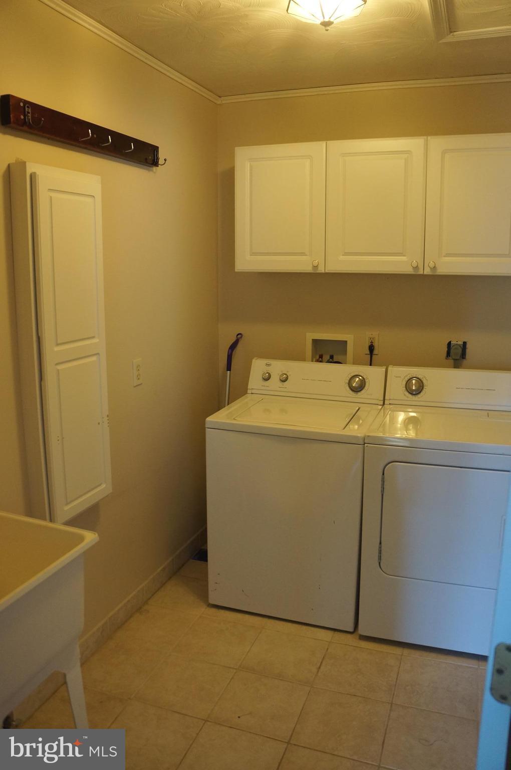 7758 Twin Oaks Road Severn, MD 21144 - Photo 14 of 28 Laundry Room Appliances Convey