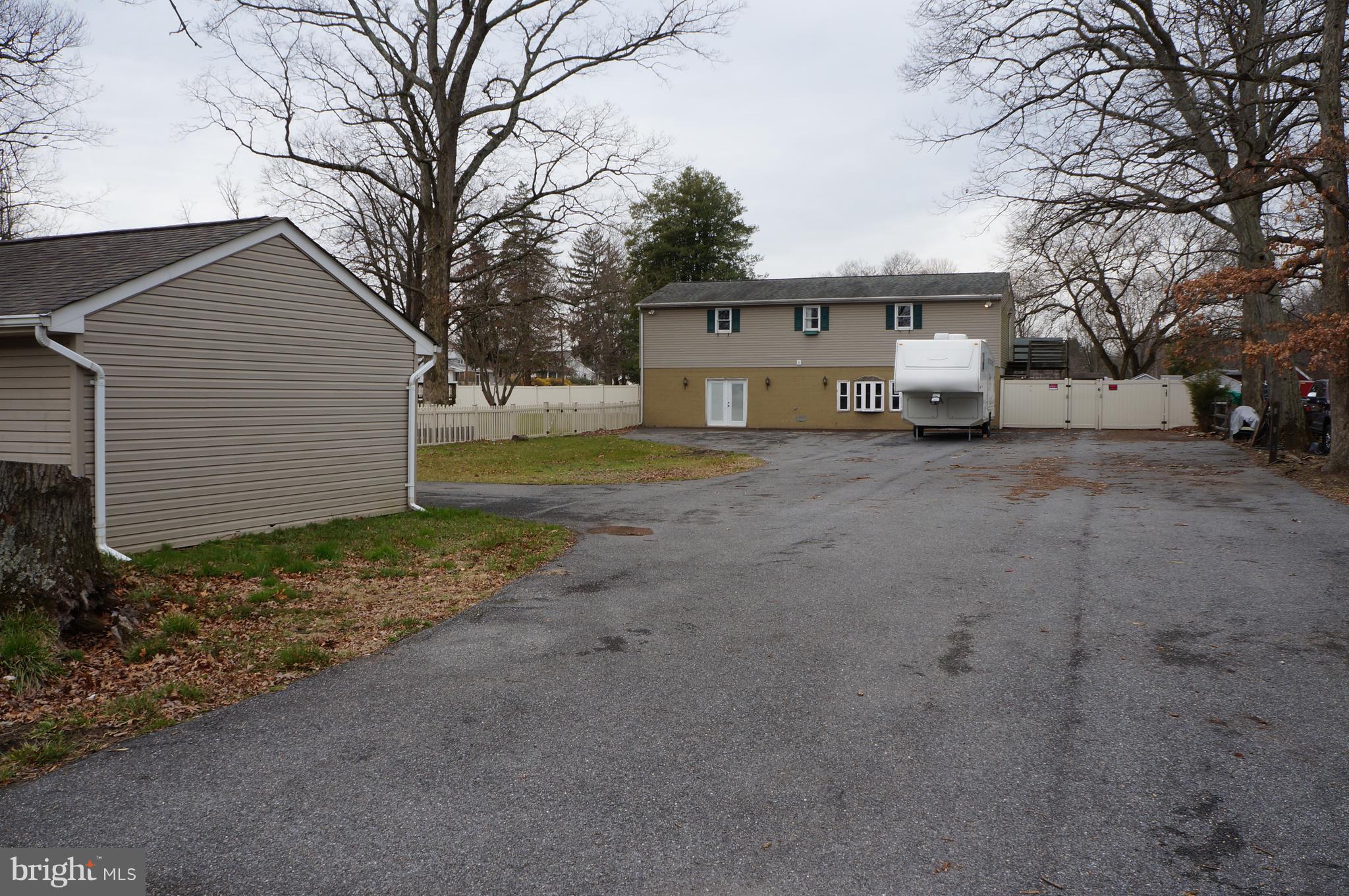 7758 Twin Oaks Road Severn, MD 21144 - Photo 7 of 28 Bonus Bldg!! Garage,InLaw,Studio,Office,Game