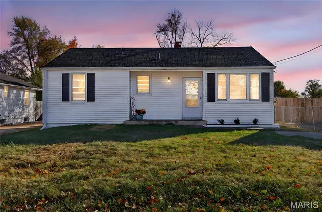 $165,000 | 10592 Clarendon Avenue, St. Louis, MO 63114