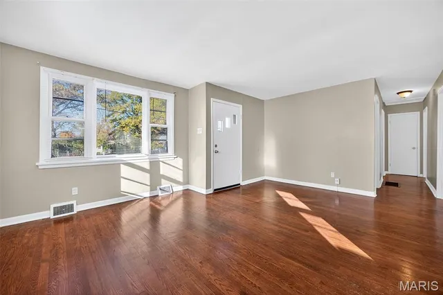 $165,000 | 10592 Clarendon Avenue, St. Louis, MO 63114