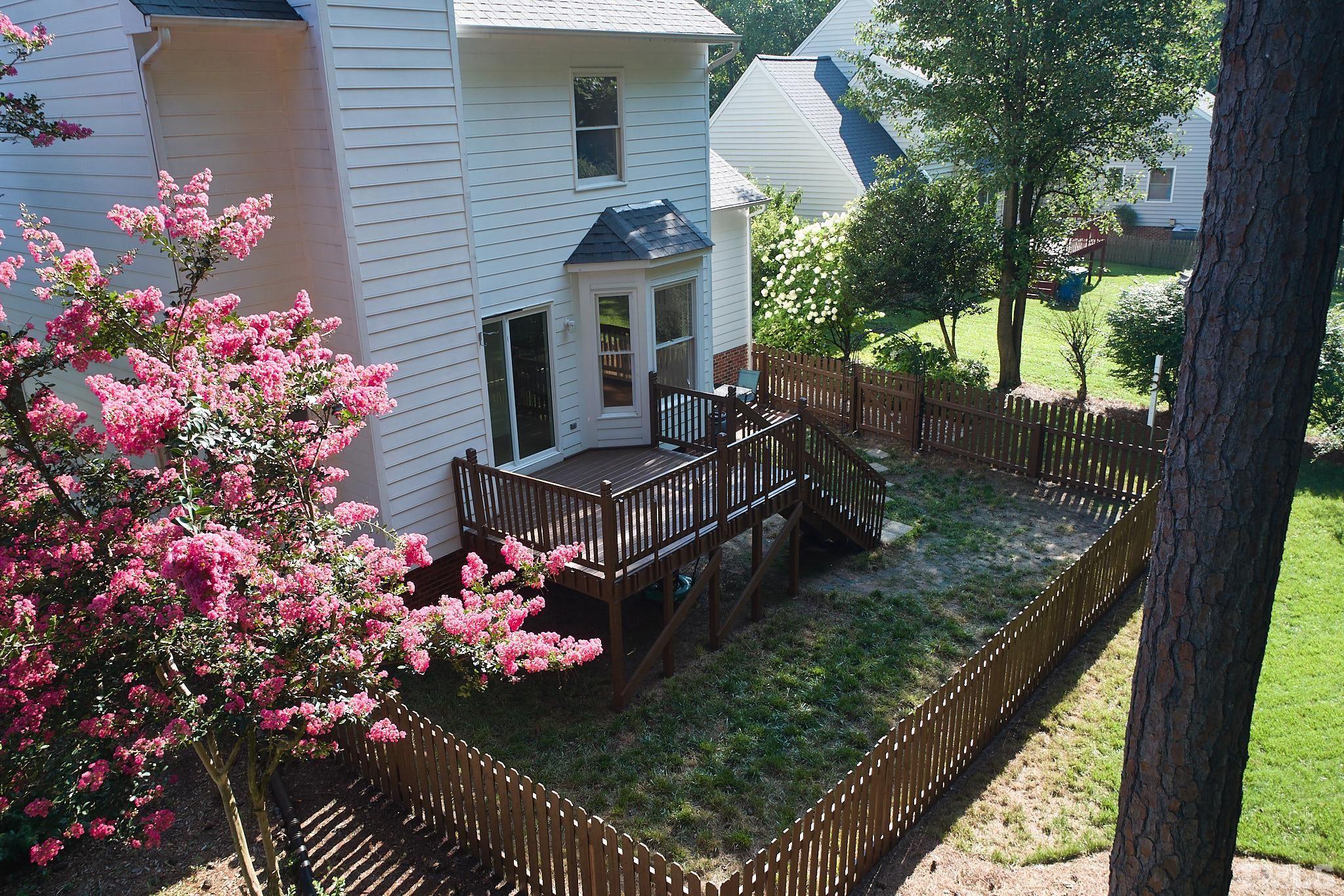 4616 Knightsbridge Way Raleigh, NC 27604 - Photo 5 of 27 front view of a house with a yard