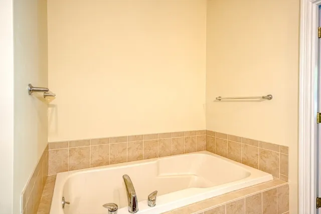 $585,000 | 89 Buttercup Lane, Unit 255, Grafton, MA 01560