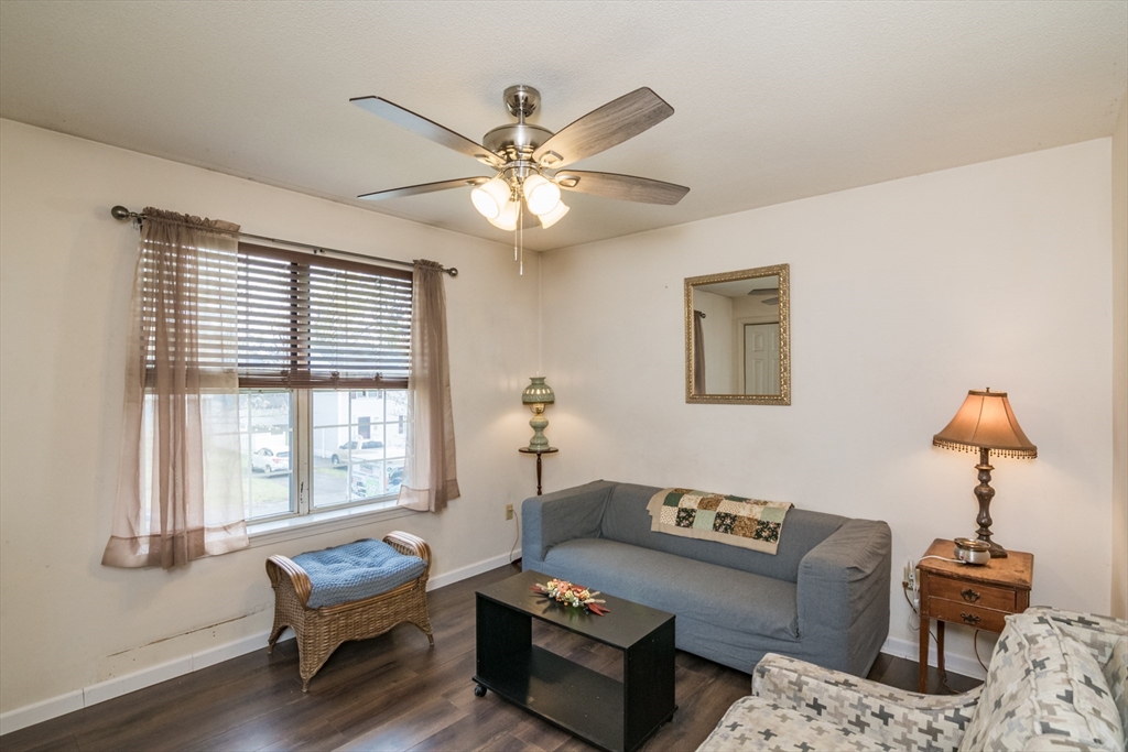 189 Essex Street, Unit R Springfield, MA 01151 - Photo 16 of 25 Gallery Image 16