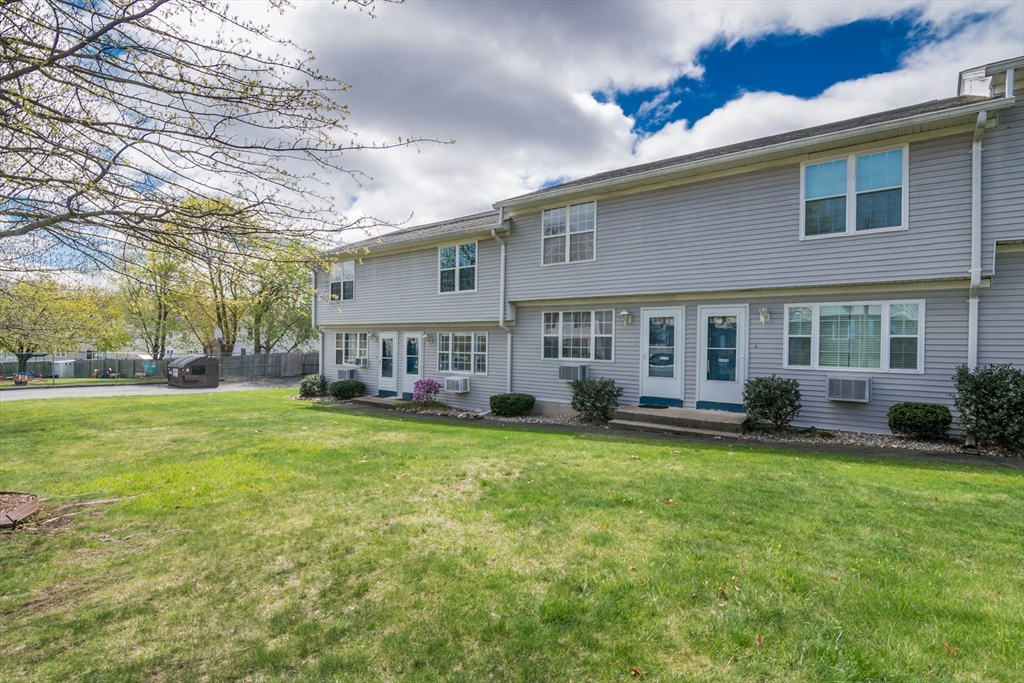 189 Essex Street, Unit R Springfield, MA 01151 - Photo 3 of 25 Gallery Image 3