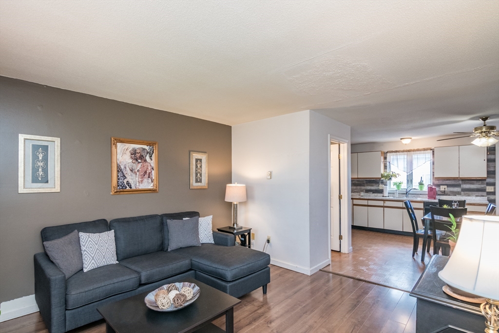 189 Essex Street, Unit R Springfield, MA 01151 - Photo 5 of 25 Gallery Image 5