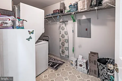 a view of walk in closet