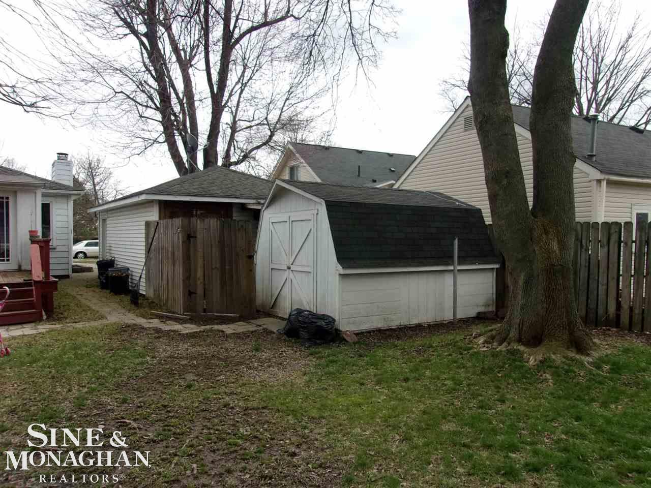 5540 North River Road East China, MI 48054 - Photo 5 of 33