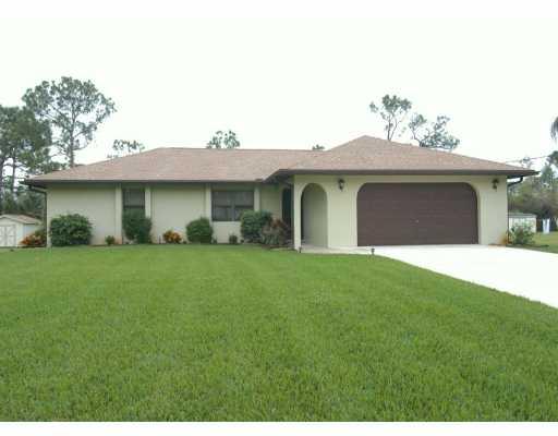 1640 Southwest Wildcat Trail Stuart, FL 34997 - Photo 1 of 8 Gallery Image 1