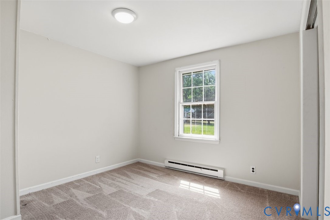 14527 Arwood Road Disputanta, VA 23842 - Photo 16 of 20 an empty room with a window