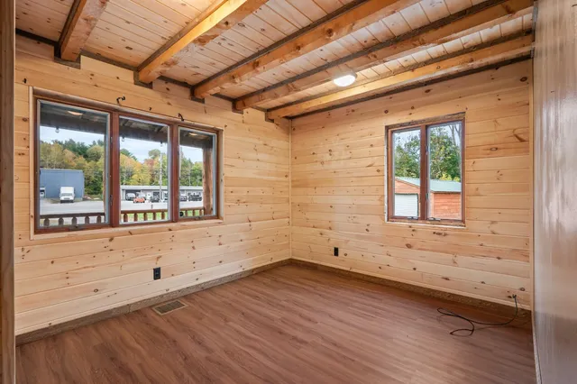 $312,500 | 275 Skowhegan Road, Fairfield, ME 04937