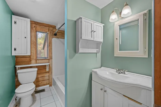 $312,500 | 275 Skowhegan Road, Fairfield, ME 04937