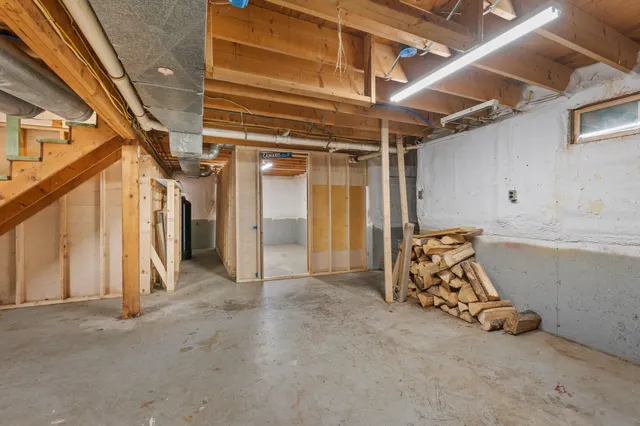 $312,500 | 275 Skowhegan Road, Fairfield, ME 04937