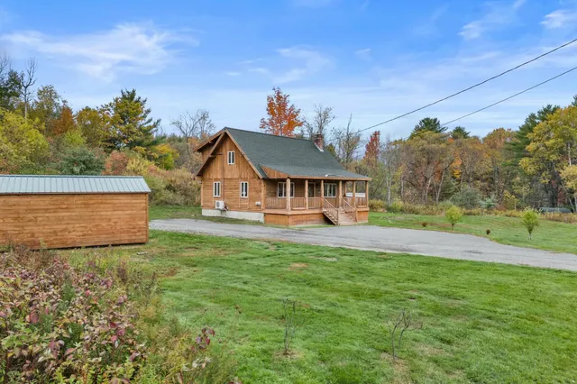 $312,500 | 275 Skowhegan Road, Fairfield, ME 04937