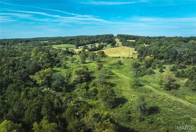 $300,000 | 0 Sapphire Drive, Laquey, MO 65534