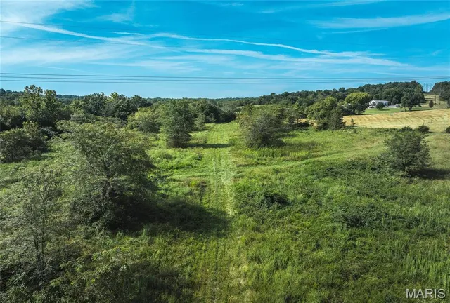 $300,000 | 0 Sapphire Drive, Laquey, MO 65534