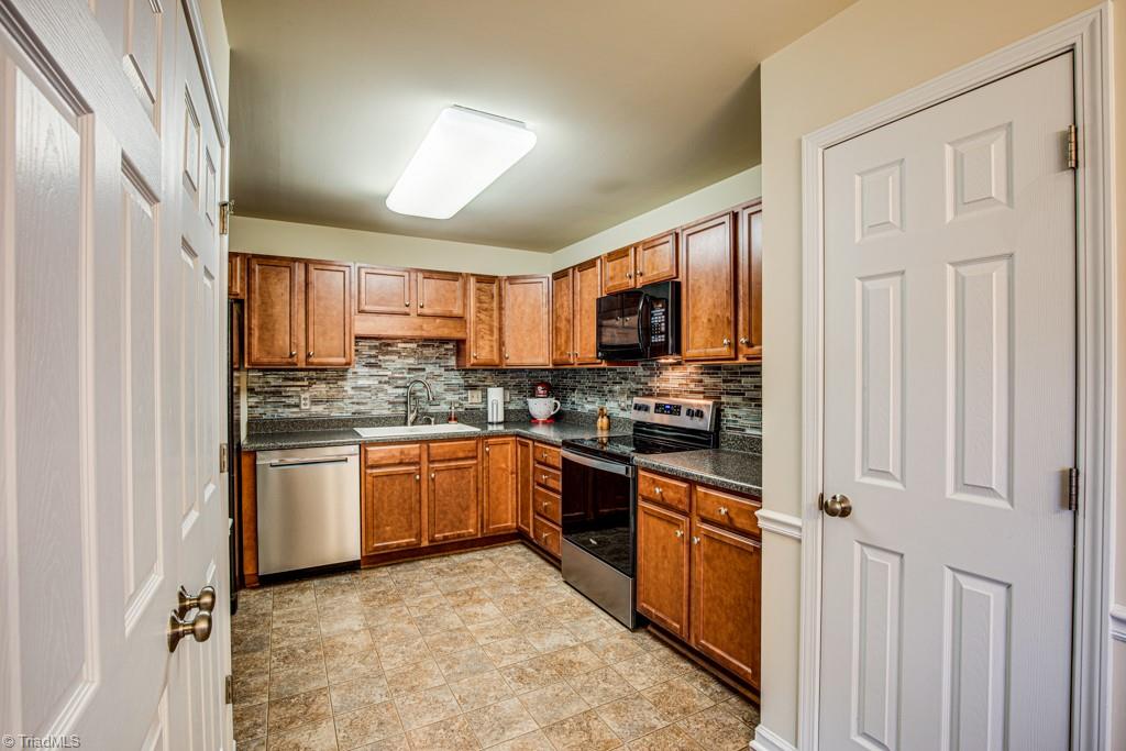 121 Brae Ridge Lane King, NC 27021 - Photo 16 of 38 Gallery Image 16