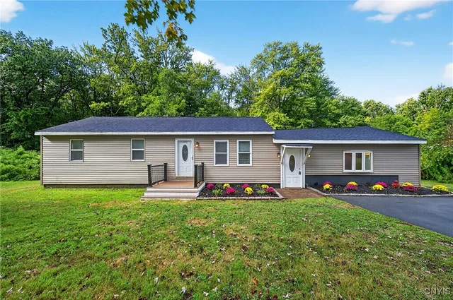 $239,000 | 9541 Horseshoe Island Road, Clay, NY 13041