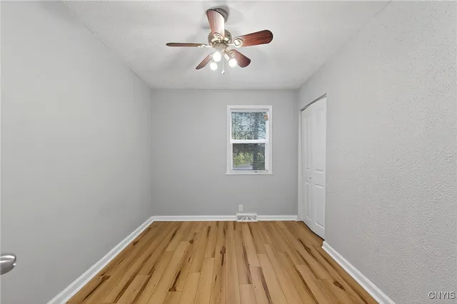 $239,000 | 9541 Horseshoe Island Road, Clay, NY 13041