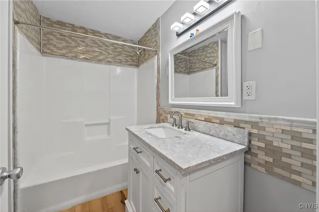 $239,000 | 9541 Horseshoe Island Road, Clay, NY 13041