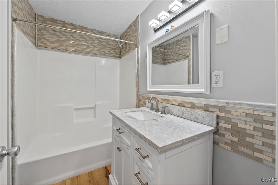 9541 Horseshoe Island Road Clay, NY 13041 - Photo 22 of 45