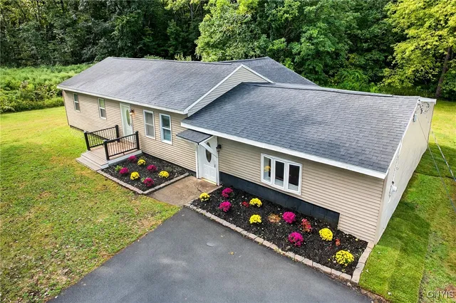 $239,000 | 9541 Horseshoe Island Road, Clay, NY 13041