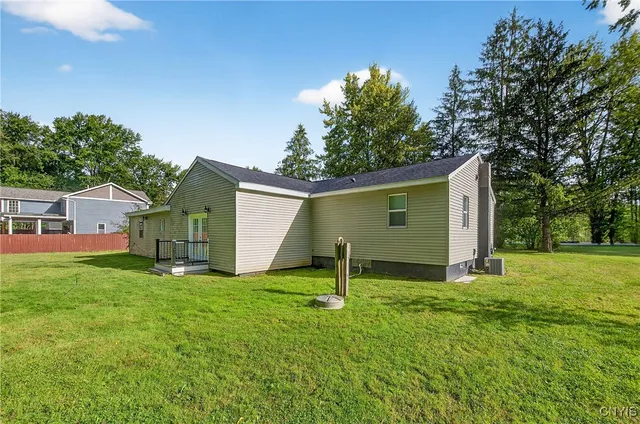 $239,000 | 9541 Horseshoe Island Road, Clay, NY 13041