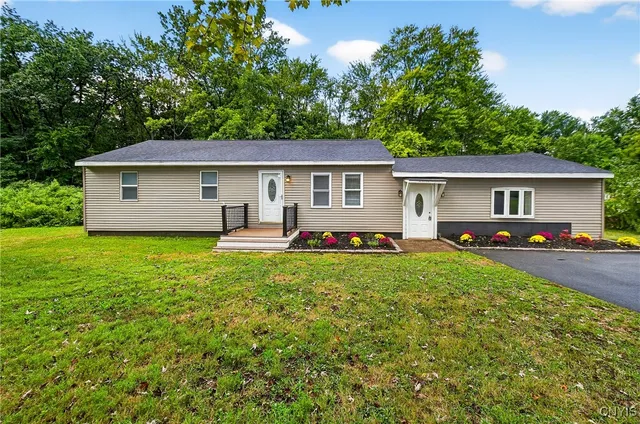 $239,000 | 9541 Horseshoe Island Road, Clay, NY 13041