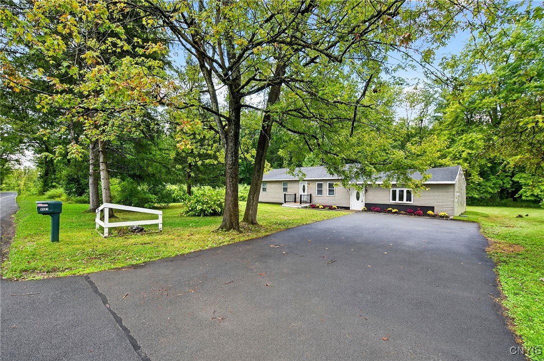 9541 Horseshoe Island Road Clay, NY 13041 - Photo 4 of 45