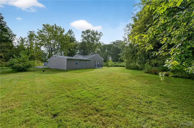 $239,000 | 9541 Horseshoe Island Road, Clay, NY 13041