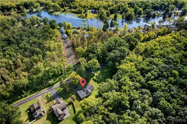 $239,000 | 9541 Horseshoe Island Road, Clay, NY 13041