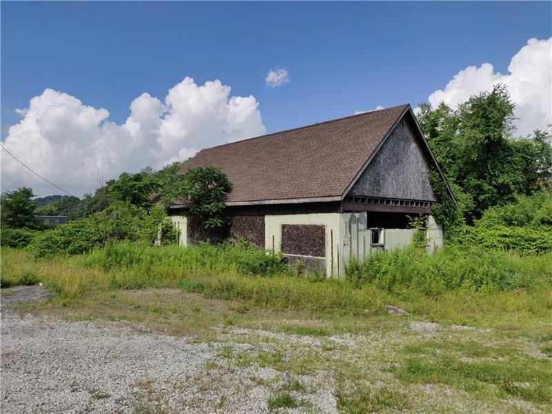 607 McMichael Road Pittsburgh, PA 15205 - Photo 3 of 7 Gallery Image 3