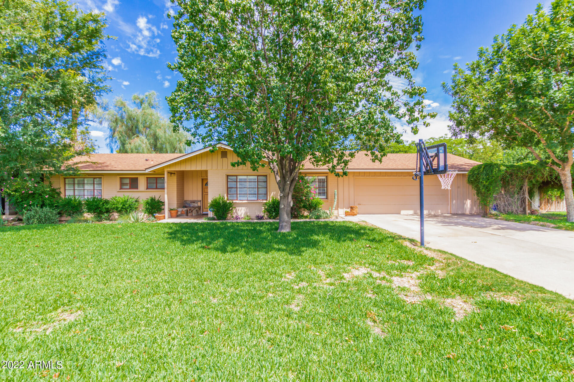148 East Royal Palm Road Phoenix, AZ 85020 - Photo 1 of 39 1 - Royal Palm
